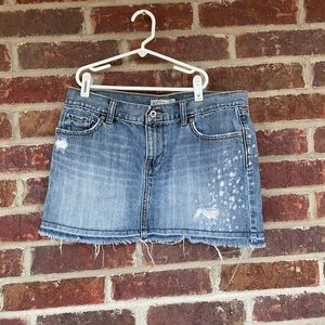 Ladies Old Navy Ultra Low Rise Distressed Denim Skirt Size 8